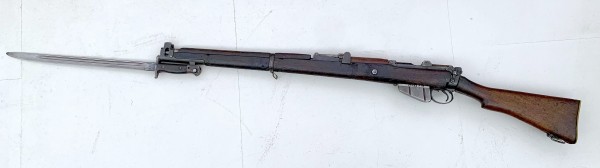 AS030D w Bayonet